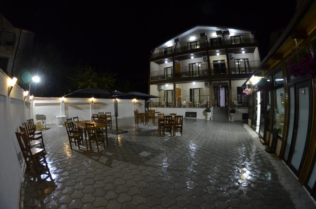 Razvan Holiday Costinesti Exterior photo