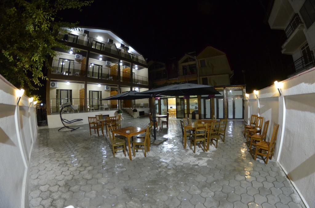 Razvan Holiday Costinesti Exterior photo